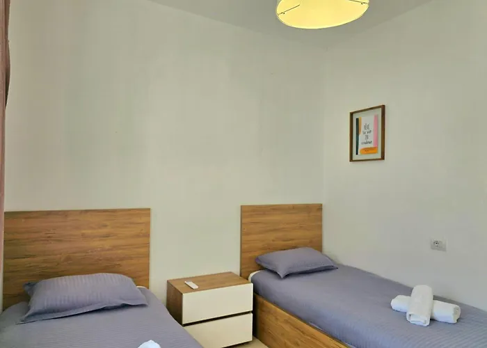 Happy Qerret Apartment *