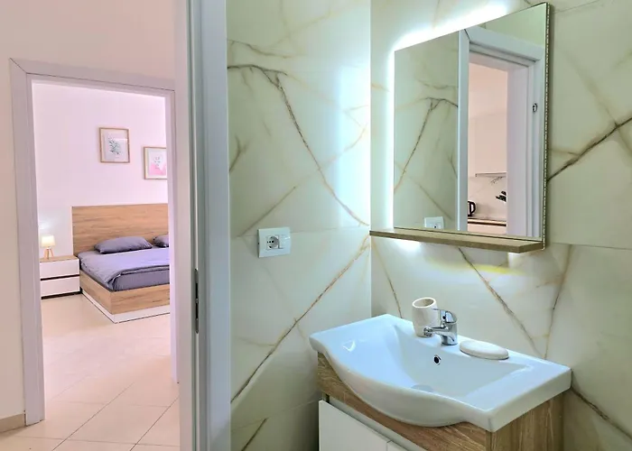 Apartment Happy Qerret Golem (Tirana)